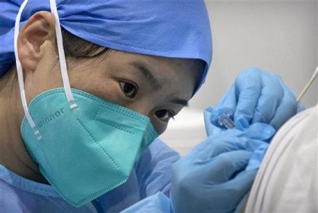 Druga doza kineske vakcine nakon šest meseci je pun pogodak: Efikasnost do 90 odsto